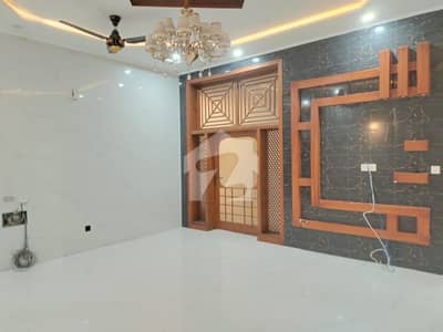جی ۔ 11 اسلام آباد میں 7 کمروں کا 14 مرلہ مکان 5.0 لاکھ میں کرایہ پر دستیاب ہے۔