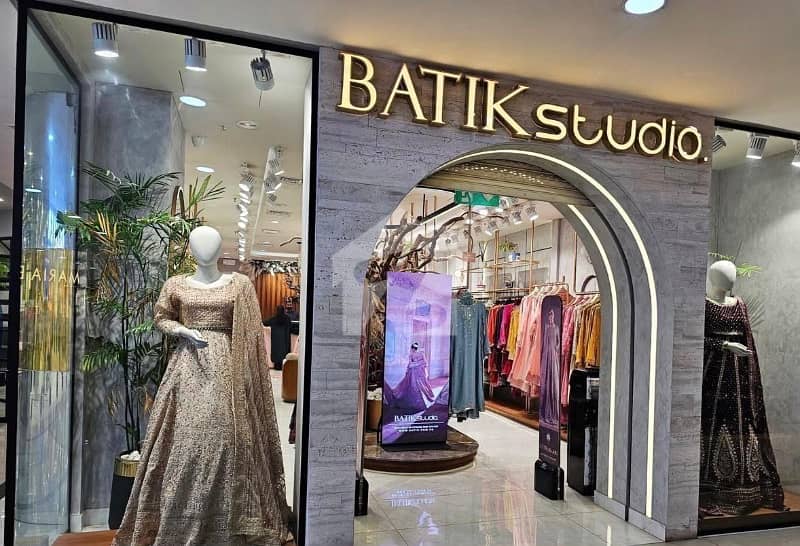 SHOP FOR SALE RUNNING ON HIGH RENT- RENT COMING PKR 60,000/- SHOP FOR SALE RUNNING ON HIGH RENT- RENT COMING PKR 60,000/-