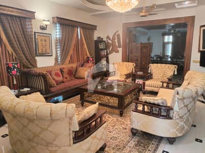 ڈی ایچ اے فیز 5 ڈی ایچ اے ڈیفینس,کراچی میں 6 کمروں کا 1 کنال مکان 6.0 لاکھ میں کرایہ پر دستیاب ہے۔ ڈی ایچ اے فیز 5 ڈی ایچ اے ڈیفینس,کراچی میں 6 کمروں کا 1 کنال مکان 6.0 لاکھ میں کرایہ پر دستیاب ہے۔