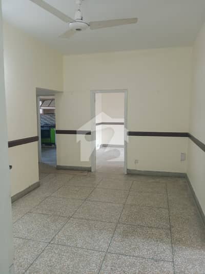 G-10, 40x80, Street Corner Back Open