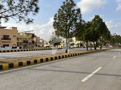 بحریہ انکلیو بحریہ ٹاؤن,اسلام آباد میں 1 کنال رہائشی پلاٹ 2.48 کروڑ میں برائے فروخت۔ بحریہ انکلیو بحریہ ٹاؤن,اسلام آباد میں 1 کنال رہائشی پلاٹ 2.48 کروڑ میں برائے فروخت۔