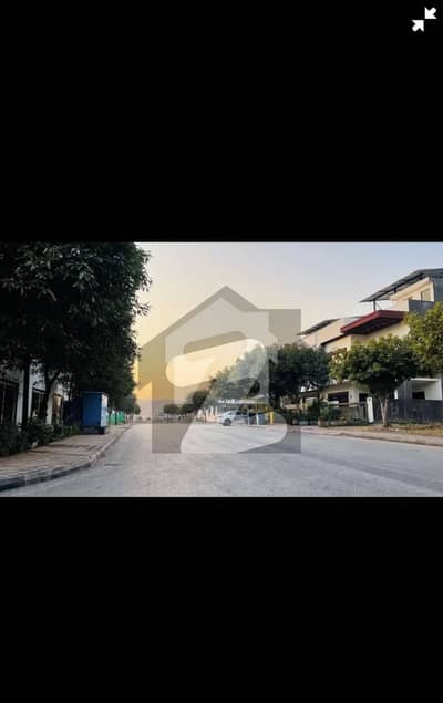Prime Location Solid Land Plot In Sector N 8 Marla For Sale Ready For Construction