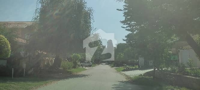 F-11 Corner Plot Available 1000 Square Yards 75*120
