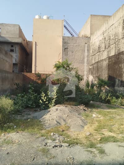 10 Marla Plot For Sale