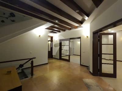 Prime Location House Of 1 Kanal Is Available For rent Prime Location House Of 1 Kanal Is Available For rent