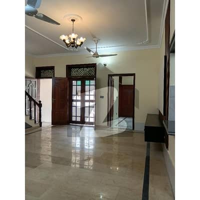 پی ڈبلیو ڈی کالونی راولپنڈی میں 4 کمروں کا 9 مرلہ مکان 3.35 کروڑ میں برائے فروخت۔