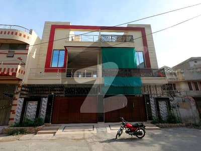 Reserve A Centrally Located House In Samanabad