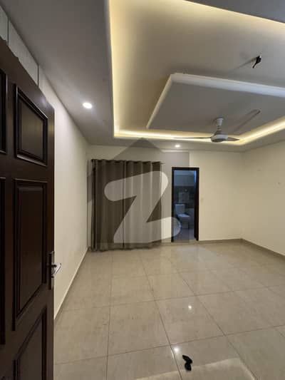 3 bed unfurnished apartment available for rent in low budget
