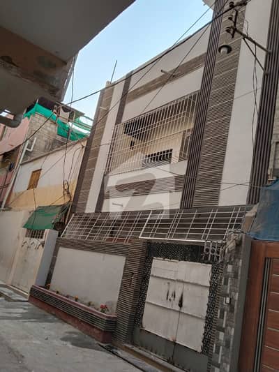نارتھ کراچی ۔ سیکٹر 9 نارتھ کراچی,کراچی میں 6 کمروں کا 3 مرلہ مکان 1.95 کروڑ میں برائے فروخت۔