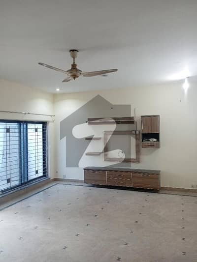 10 Marla Double Storey House For Rent
