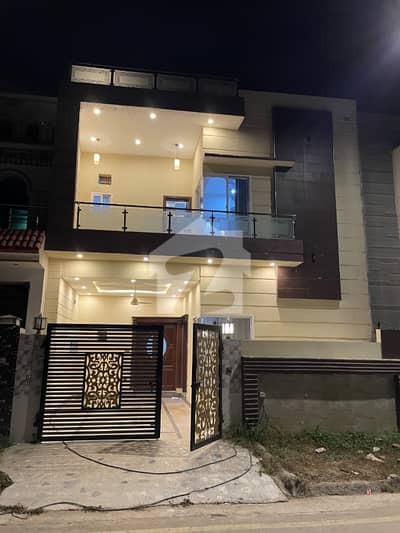 سٹی ہاؤسنگ سکیم جہلم میں 4 کمروں کا 5 مرلہ مکان 1.59 کروڑ میں برائے فروخت۔