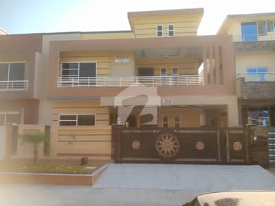 25 Marla Upper Portion For Rent In Police Foundation Only PKR 85,000/Month