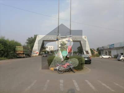 20 Marla Prime Location Plot For Sale In FDA City Faisalabad