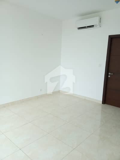 Chance Deal 03 Bed Rent In Pearl Tower Stunning Prime Location Flat Is Available For Rent In Emaar Pearl Towers