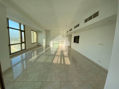 Prime Location In Emaar Pearl Towers 2448 Square Feet Flat For rent