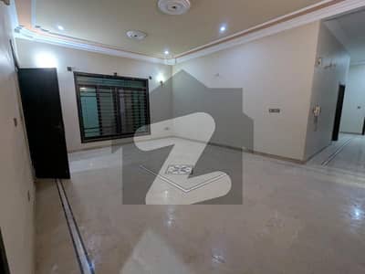 WELL MAINTAINED 600 SQUARE YARD 4 BED DD PORTION FOR RENT IN GULSHAN E IQBAL BLOCK 6