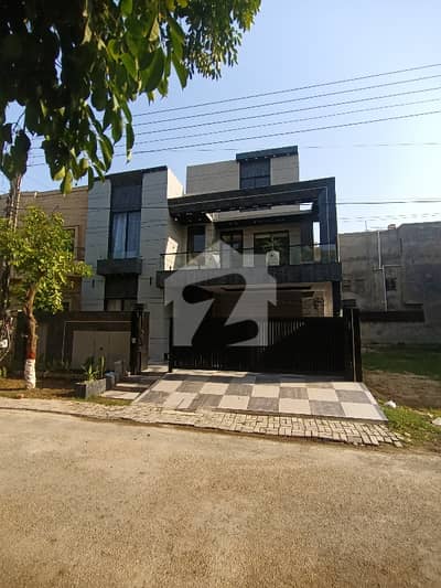 10 Marla Brand New Luxury Ultra Modern Style Super Hot Location Gated Community All Original Picture attached With Direct Owner Available For Sale Abdalian Cooperative Society.