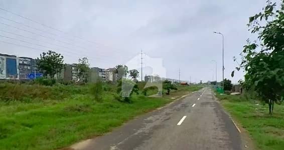 2Kanal Plot Available for Sale Main Boulevard