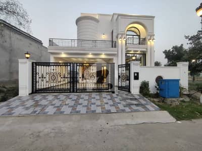 لیک سٹی رائیونڈ روڈ,لاہور میں 6 کمروں کا 10 مرلہ مکان 5.1 کروڑ میں برائے فروخت۔ لیک سٹی رائیونڈ روڈ,لاہور میں 6 کمروں کا 10 مرلہ مکان 5.1 کروڑ میں برائے فروخت۔