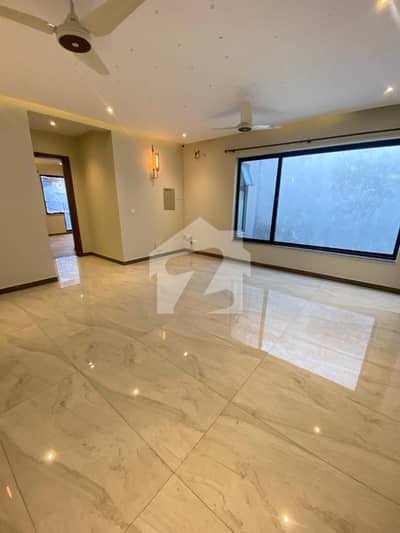 10 Marla Upper Portion For Rent