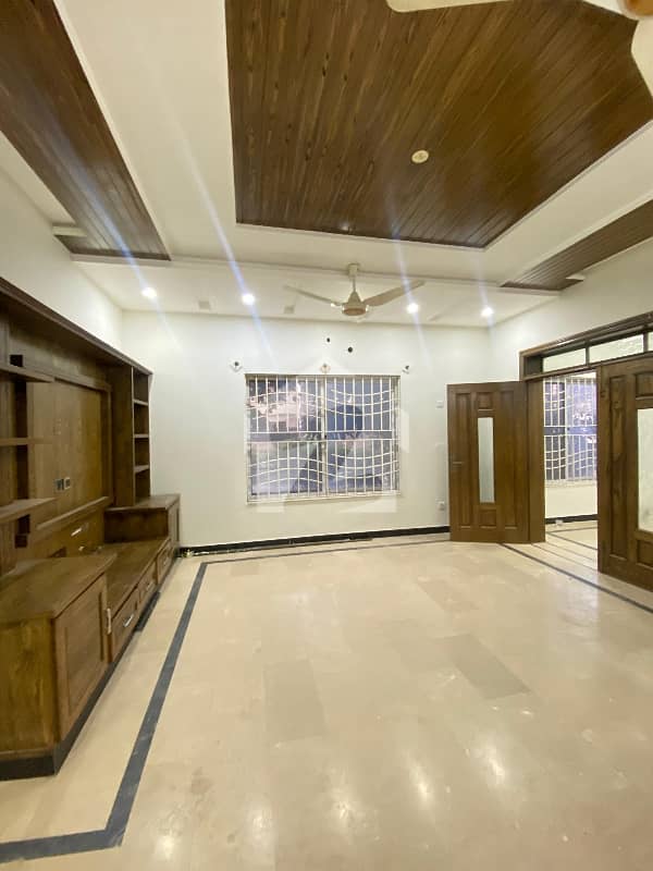 10 Marla Ground Portion For Rent 10 Marla Ground Portion For Rent