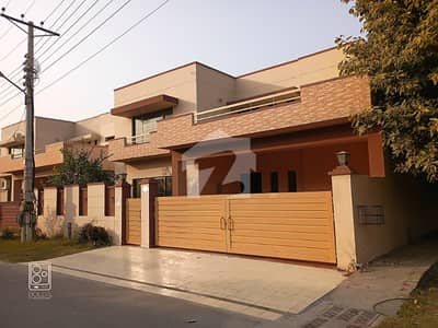 Park Facing 17 Marla Well Maintained 5-Bedroom Brig House For Sale In Askari 10, Sector F