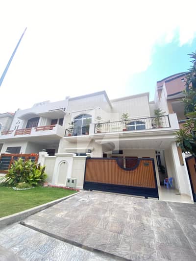 8 Marla House For Sale