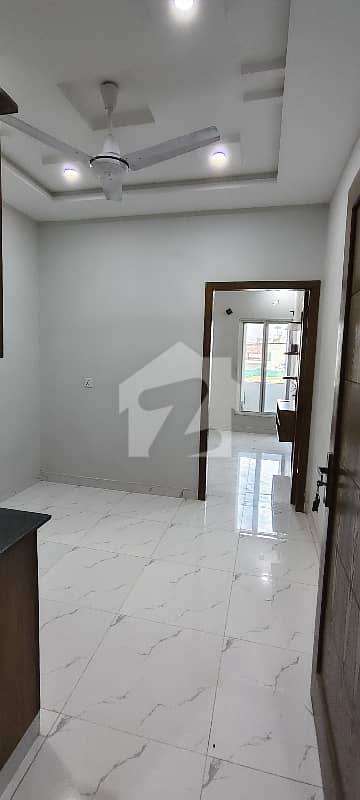 Beautiful Flat Available For Rent