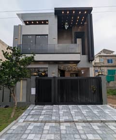 5 Marla Corner Luxury House For Sale In Park View City, Lahore 5 Marla Corner Luxury House For Sale In Park View City, Lahore
