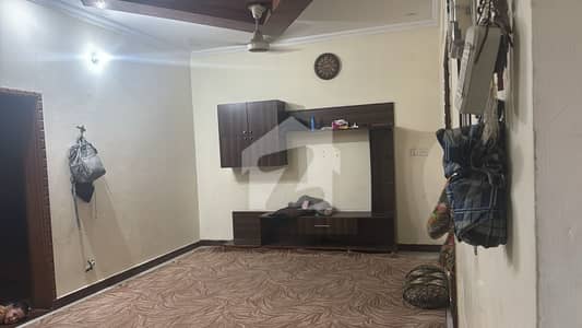ویلینشیاء ہاؤسنگ سوسائٹی لاہور میں 3 کمروں کا 8 مرلہ مکان 1.25 لاکھ میں کرایہ پر دستیاب ہے۔