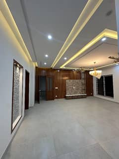 Brand New 1 Kanal House For Sale