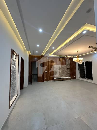 Brand New 1 Kanal House For Sale