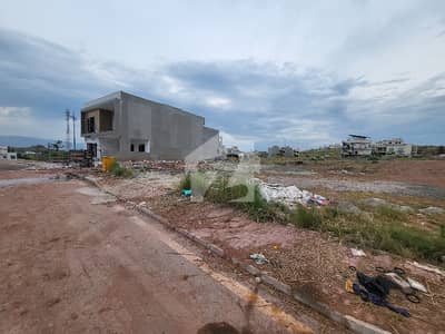 Solid land possessionable plot Solid land possessionable plot