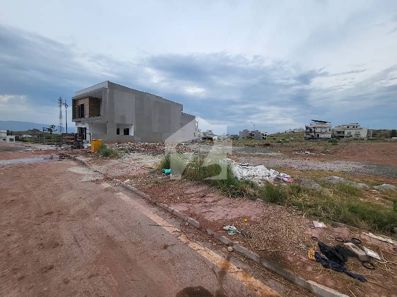 Solid land possessionable plot Solid land possessionable plot