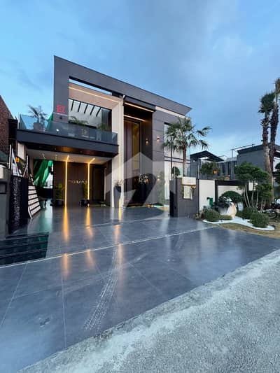 Fully Furnished 1 Kanal Top Quality Build Luxurious Modern Design Villa For Sale In DHA Lahore Phase 7