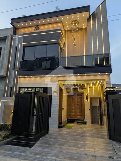 5 MARLA LUXURY HOUSE AVAILABLE FOR SALE IN PARK VIEW CITY LHR 5 MARLA LUXURY HOUSE AVAILABLE FOR SALE IN PARK VIEW CITY LHR