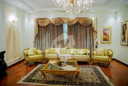 2 KANAL LAVISH FULLY FURNISHED HOUSE AVAILABLE FOR RENT IN DHA PHASE 8 PARK VIEW.