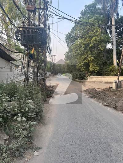 4 Marla Plot For Sale Opposite Lawrence Park