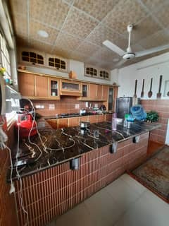 200 SQUARE YARD HOUSE FOR SALE IN KANEEZ FATMA