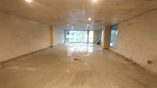 جی ۔ 11 مرکز جی ۔ 11,اسلام آباد میں 6 مرلہ Studio دکان 6.3 لاکھ میں کرایہ پر دستیاب ہے۔