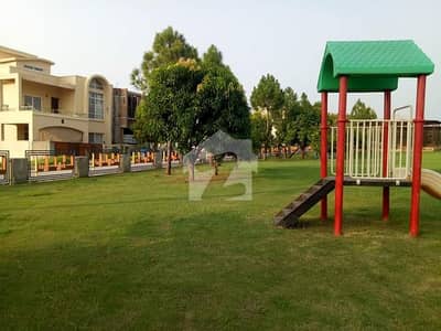 10 Marla Positionable Plot Available For Sale On Prime Location And Reasonable Price