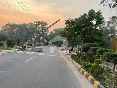 اے ڈبلیو ٹی فیز 2 ۔ بلاک ای۔1 اے ڈبلیو ٹی فیز 2,اے ڈبلیو ٹی آرمی ویلفیئر ٹرسٹ,رائیونڈ روڈ,لاہور میں 10 مرلہ رہائشی پلاٹ 1.3 کروڑ میں برائے فروخت۔ اے ڈبلیو ٹی فیز 2 ۔ بلاک ای۔1 اے ڈبلیو ٹی فیز 2,اے ڈبلیو ٹی آرمی ویلفیئر ٹرسٹ,رائیونڈ روڈ,لاہور میں 10 مرلہ رہائشی پلاٹ 1.3 کروڑ میں برائے فروخت۔