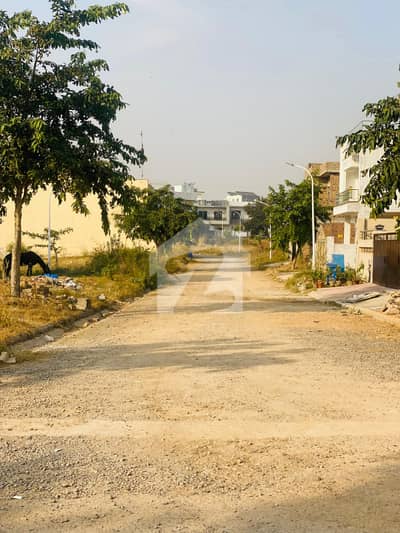 T Block 7 Marla Ideally Located Plot Fully Develop ,Gulberg Islamabad
