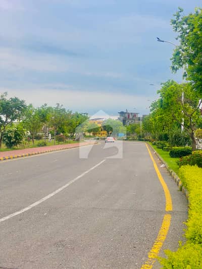 گلبرگ ریزیڈنشیا - بلاک جے گلبرگ ریزیڈنشیا,گلبرگ,اسلام آباد میں 1 کنال رہائشی پلاٹ 2.05 کروڑ میں برائے فروخت۔