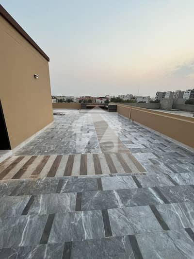 I RENT OUT A 8 MARLA HOUSE IN BAHRIA ORCHARD LAHORE