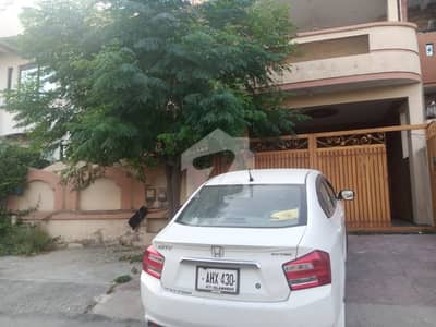 I-8 Beautiful Upper Portion For Rent. . . .