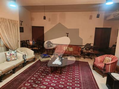 گارڈن ٹاؤن لاہور میں 5 کمروں کا 3 کنال مکان 18.0 کروڑ میں برائے فروخت۔