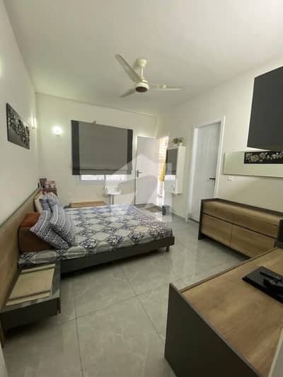 FLAT AVAILABLE FOR RENT IN HIGH-RISE