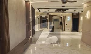 FLAT AVAILABLE FOR RENT IN HIGH-RISE