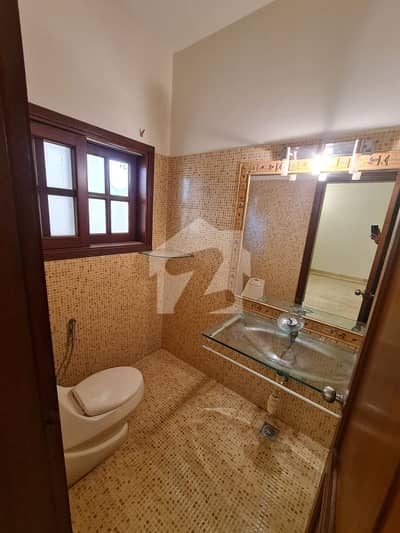 1000 YARDS BANGLOW AVAILABLE FOR RENT IN DHA PHASE 05 . MAIN MUHAFIZ STREET. 1000 YARDS BANGLOW AVAILABLE FOR RENT IN DHA PHASE 05 . MAIN MUHAFIZ STREET.